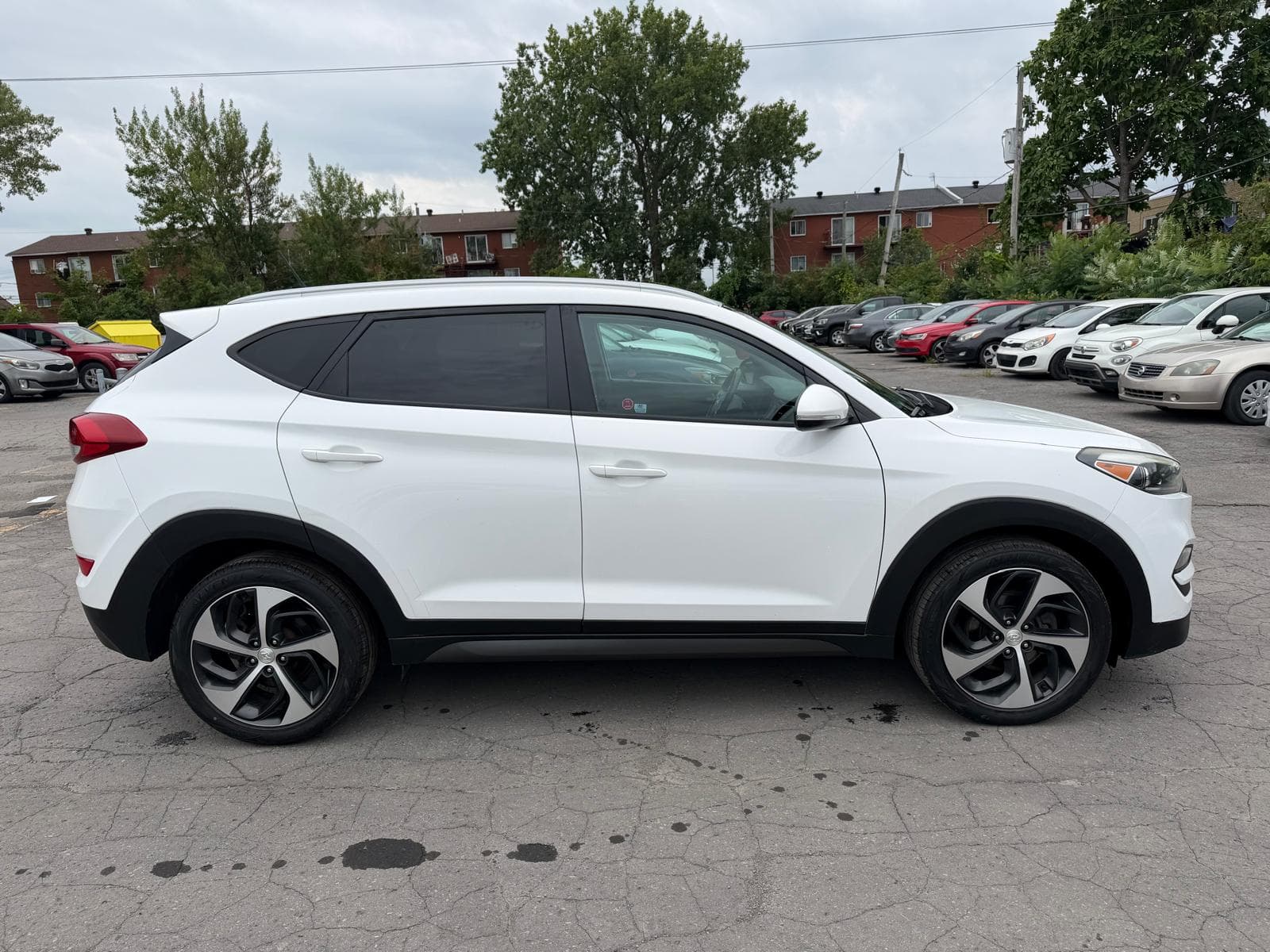 2017 HYUNDAI TUCON